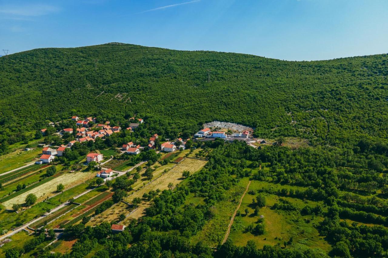 Villa On Stone Velika Čista Exterior foto
